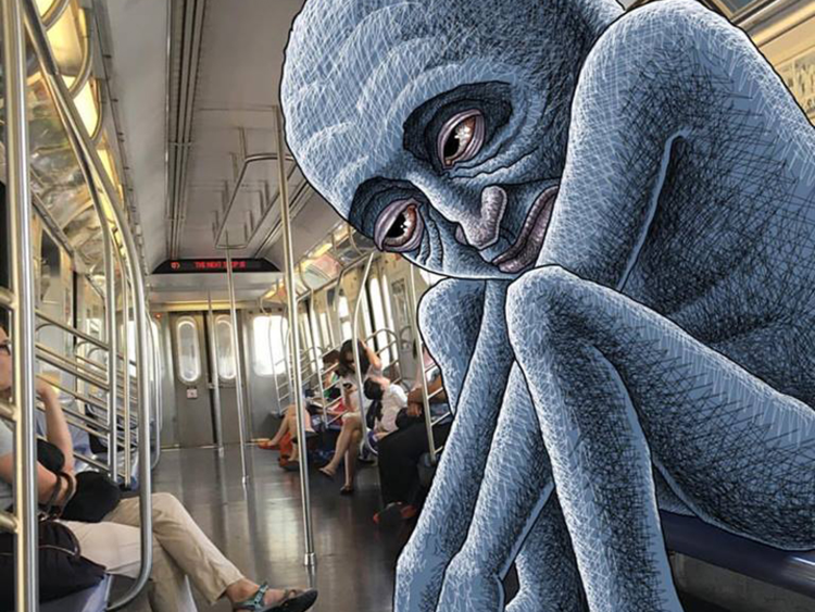 Metro Mavi Canavar